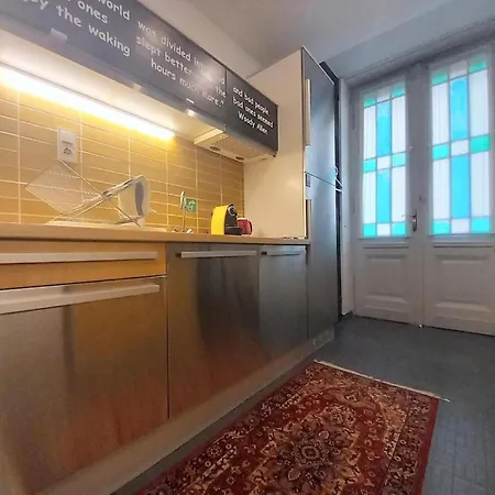 Angela Duplex At Opera Budapeszt